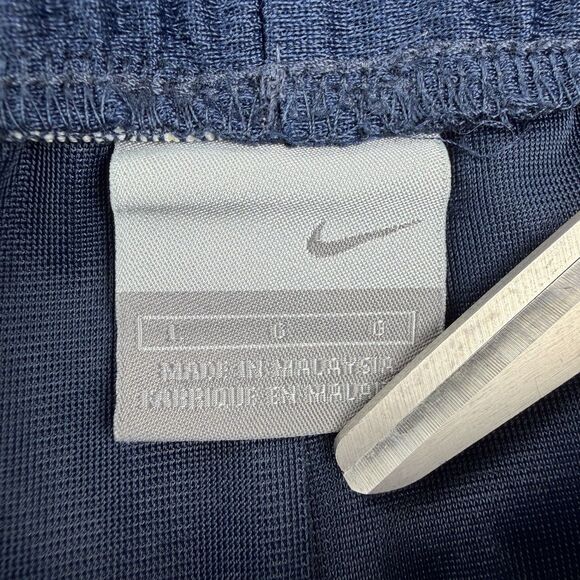 Nike Men's Blue Large 2000s Gym Shorts Swoosh Basketball Y2K Dazzle - Picture 5 of 6